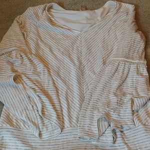 EUC bell sleeve shirt